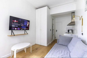 Gaité Montparnasse : Magnifique Studio Divry 4P, Paris